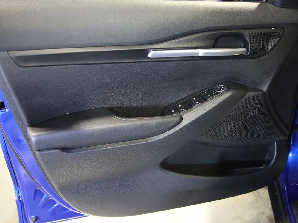 Kia Seltos 2023 Bleu usage à vendre Kia Seltos 2023 Bleu usage à vendre