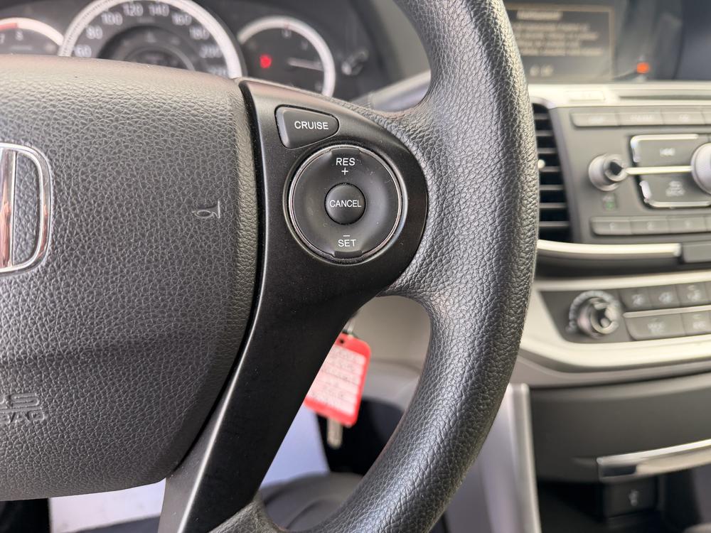 Honda Accord Sedan 2015 Noir usage à vendre Honda Accord Sedan 2015 Noir usage à vendre