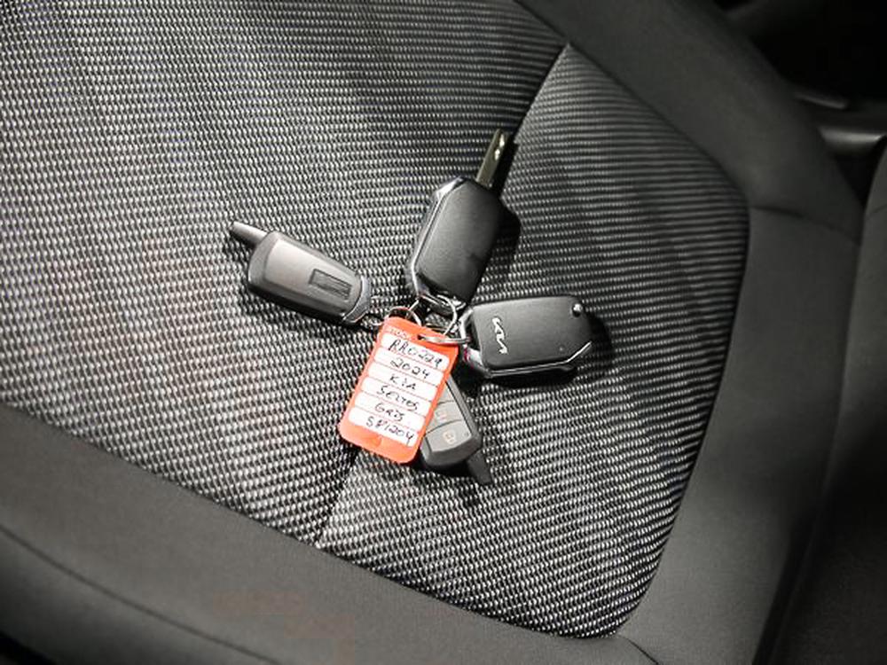 Kia Seltos LX 2024 d&rsquo;occasion à vendre - 35