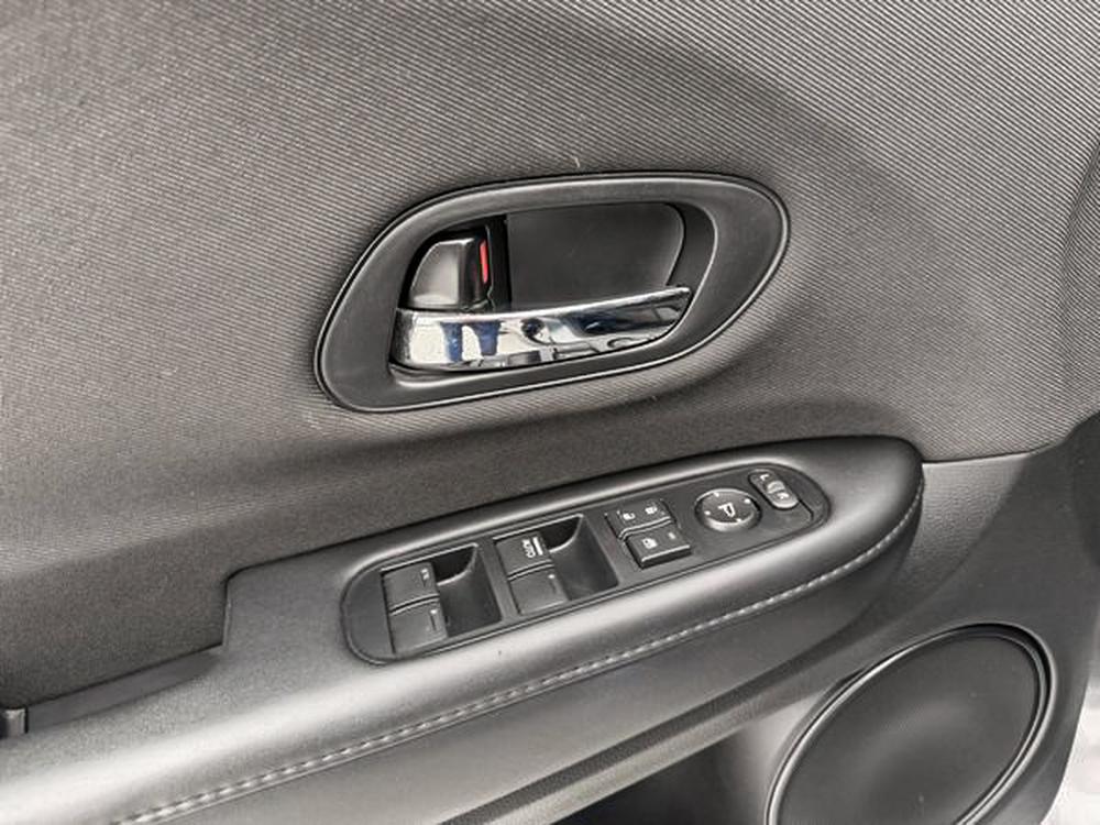 Honda HR-V LX FWD 2019 d&rsquo;occasion à vendre - 13