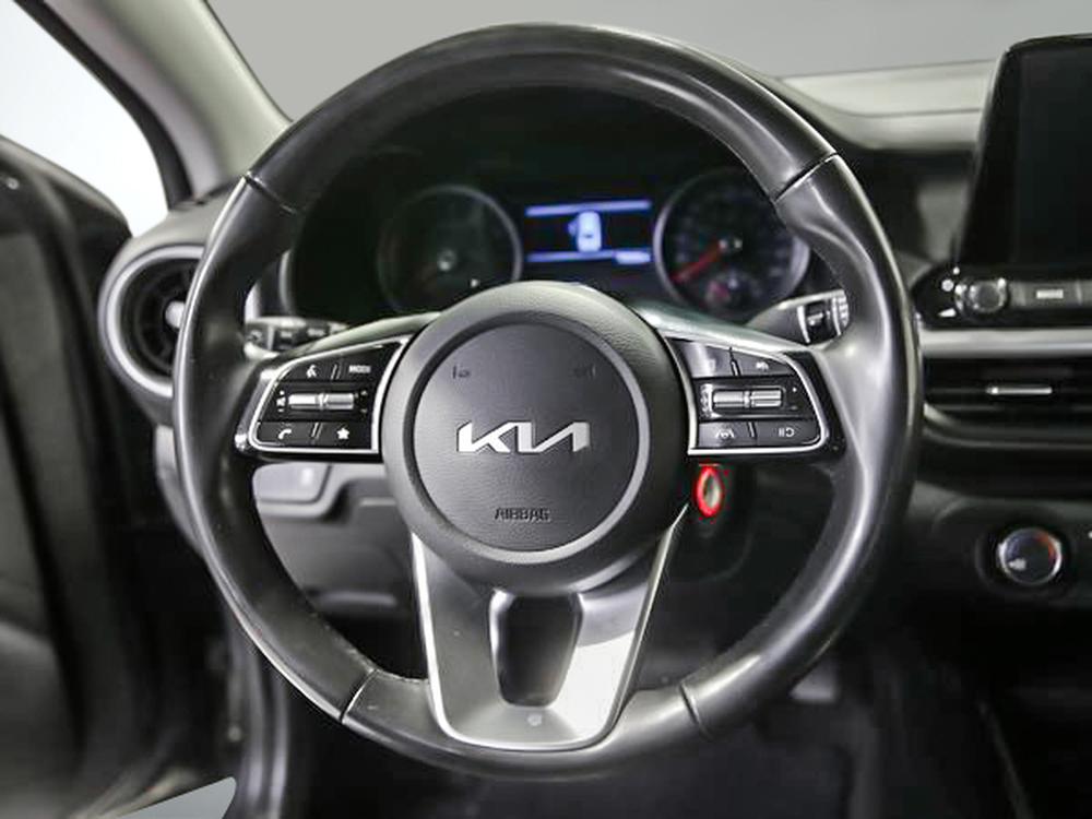 Kia Forte EX 2022 d&rsquo;occasion à vendre - 17
