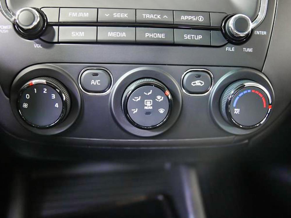 Kia Forte 2018 Rouge usage à vendre Kia Forte 2018 Rouge usage à vendre