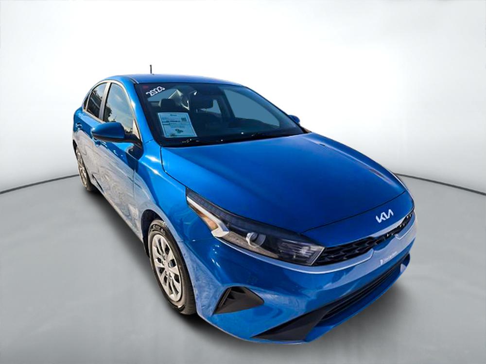 Kia Forte LX 2023 d&rsquo;occasion à vendre - 1