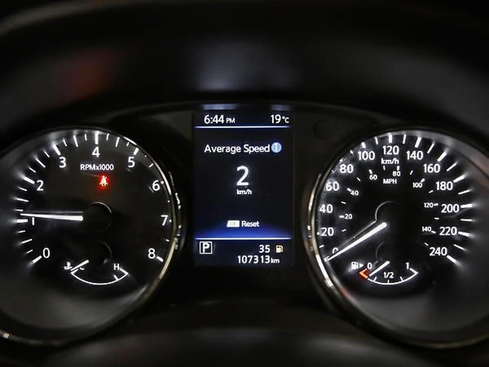 Nissan Rogue SV 2018 d&rsquo;occasion à vendre - 23