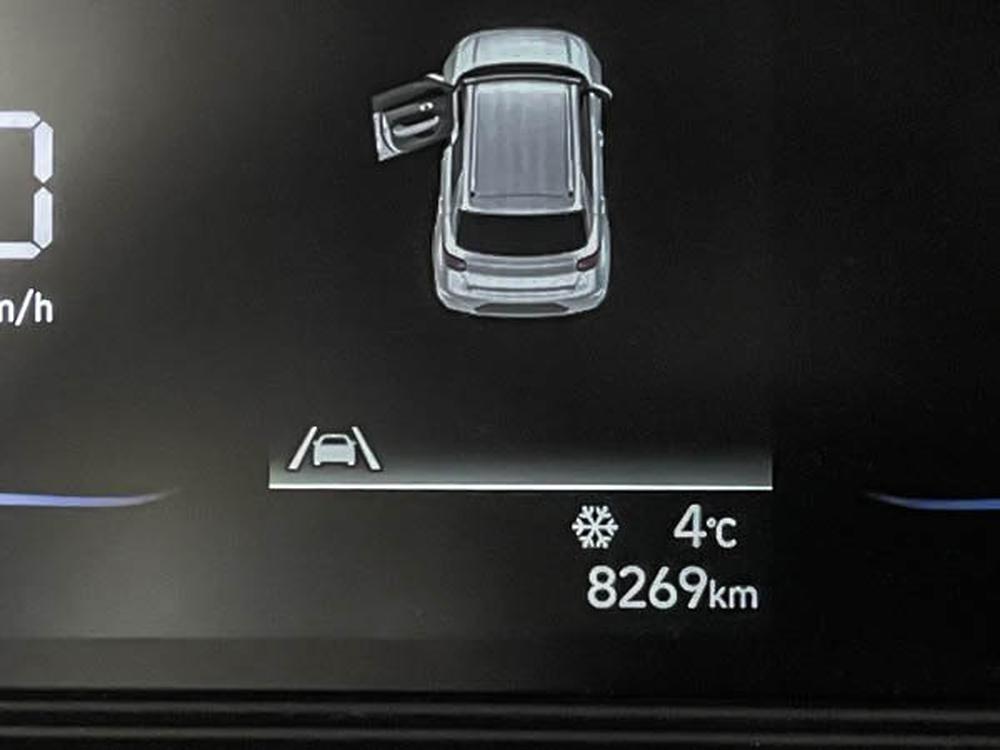 Hyundai Venue Essential 2024 d&rsquo;occasion à vendre - 17