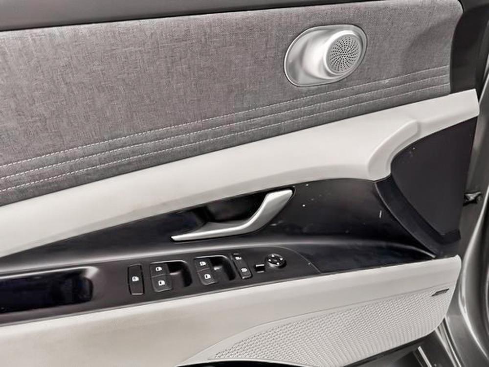 Hyundai Elantra hybride LUXURY 2025 d&rsquo;occasion à vendre - 13