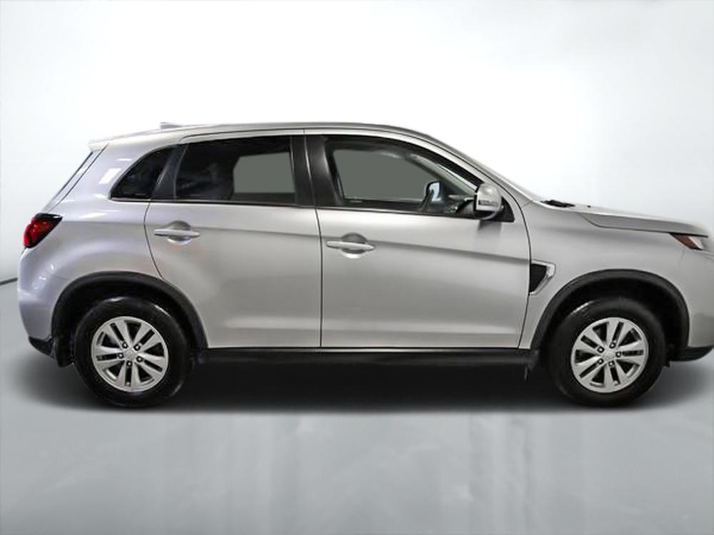 Mitsubishi RVR 2023 Gris usage à vendre Mitsubishi RVR 2023 Gris usage à vendre