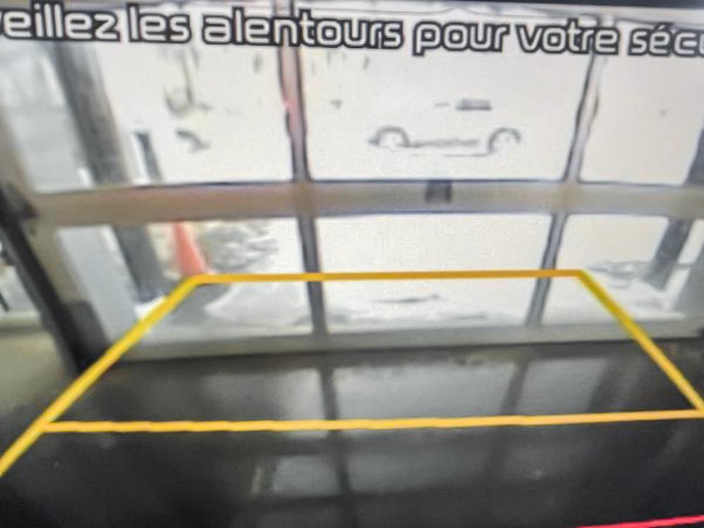 Kia Forte LX 2020 d&rsquo;occasion à vendre - 18