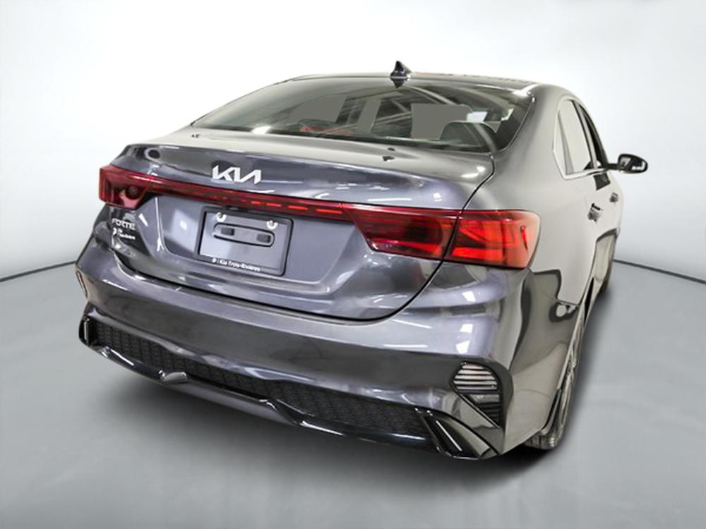 Kia Forte EX 2022 d&rsquo;occasion à vendre - 3