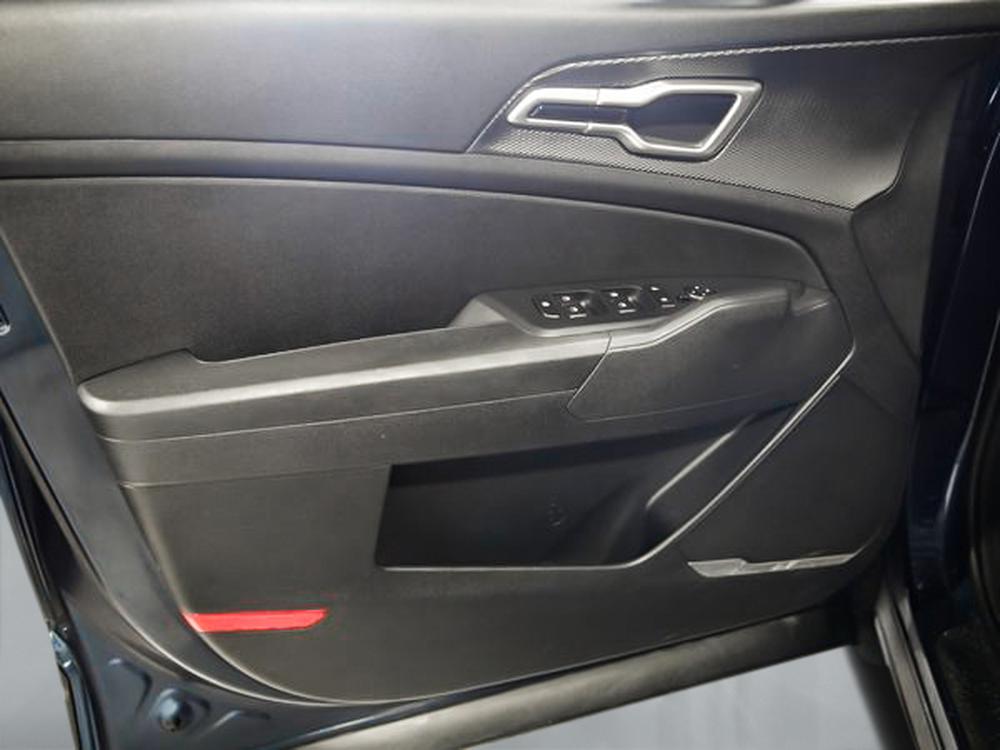 Kia Sportage LX 2023 d&rsquo;occasion à vendre - 13