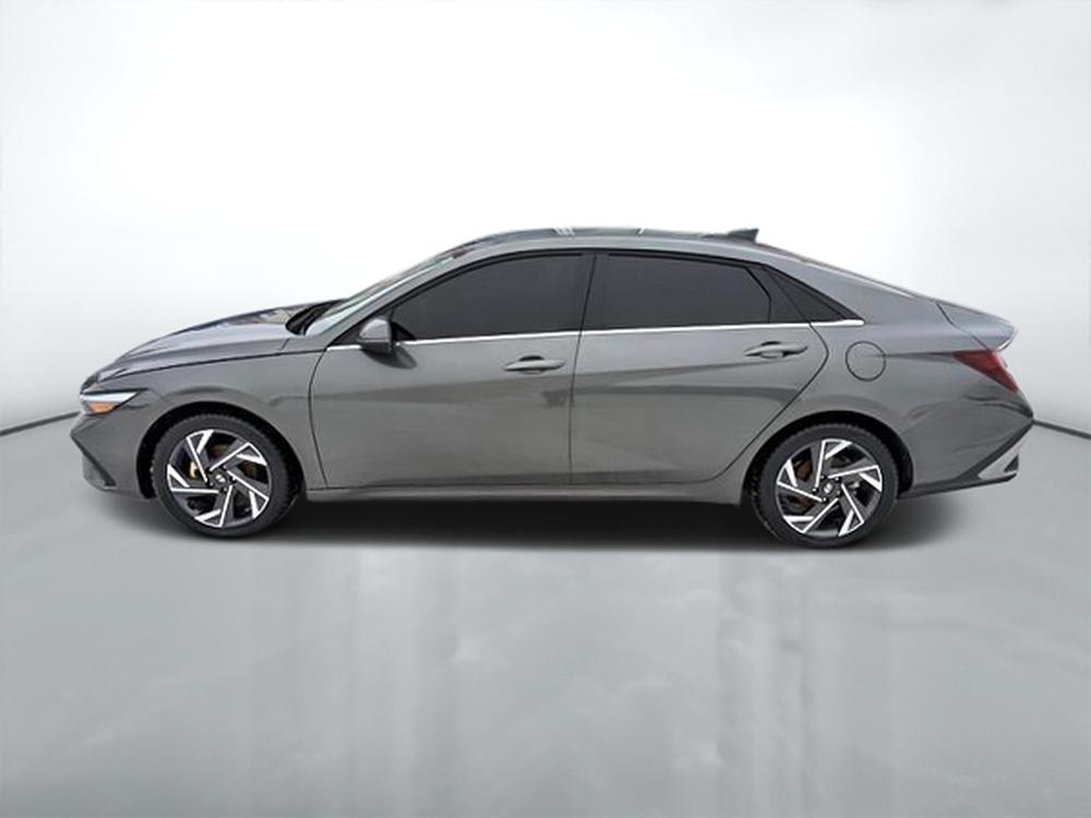 Hyundai Elantra hybride LUXURY 2025 d&rsquo;occasion à vendre - 4