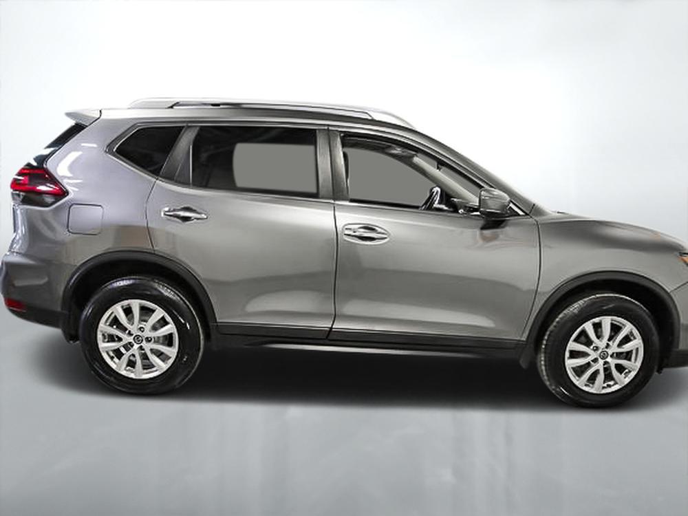 Nissan Rogue SV 2018 d&rsquo;occasion à vendre - 2