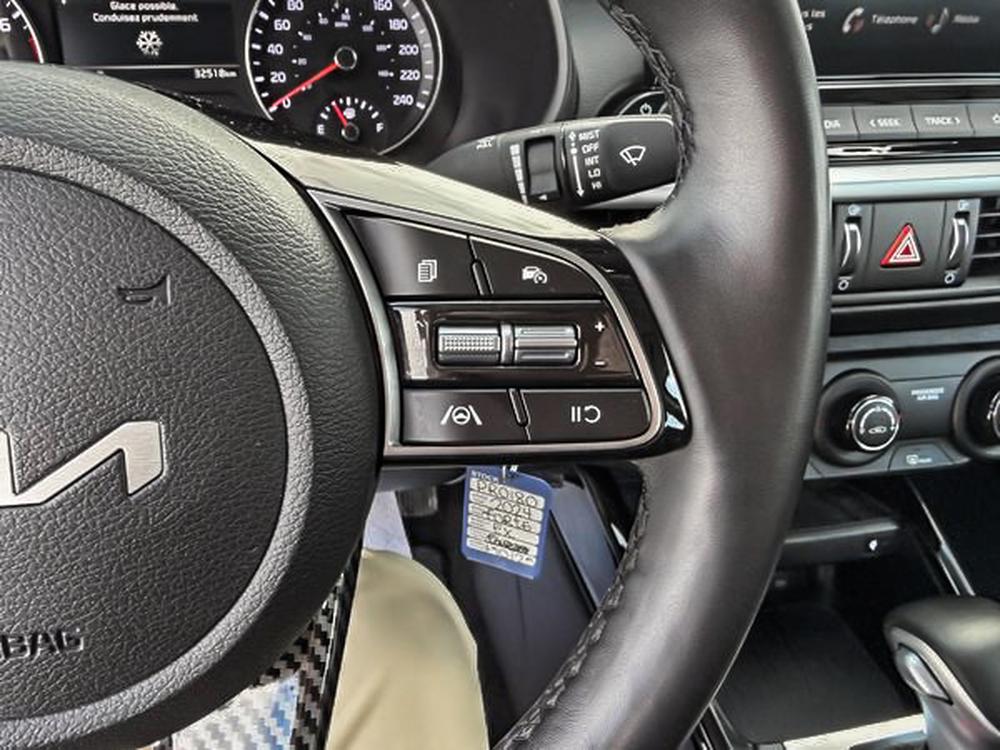 Kia Forte EX 2024 d&rsquo;occasion à vendre - 19