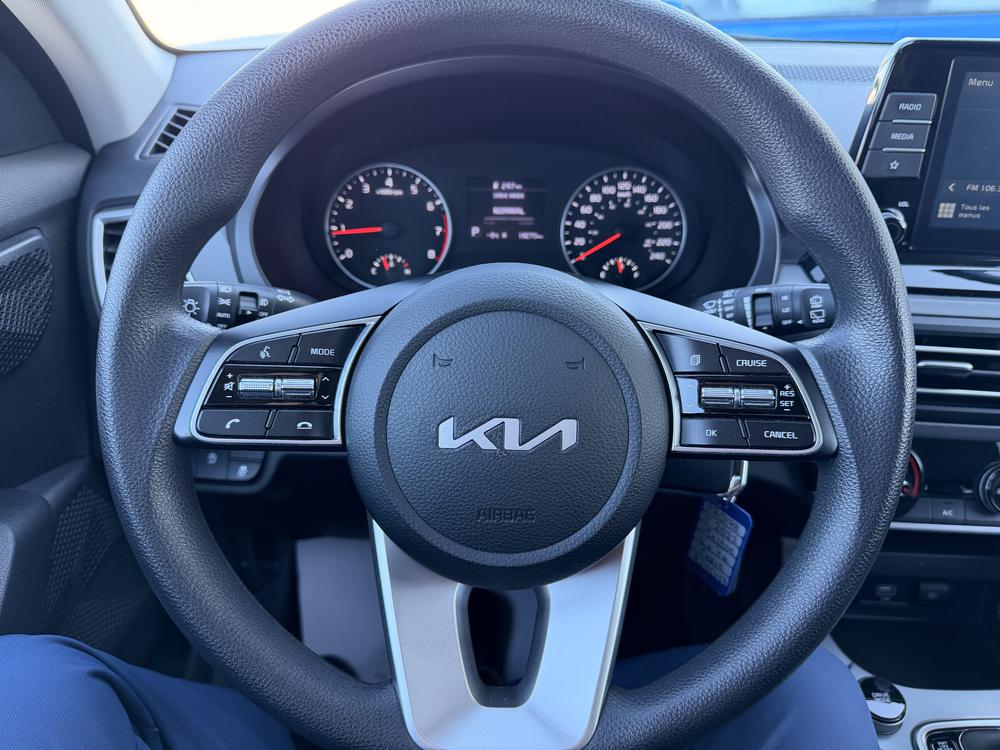 Kia Seltos LX FWD 2022 d&rsquo;occasion à vendre - 17