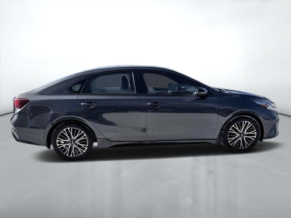 Kia Forte 2023 Gris usage à vendre Kia Forte 2023 Gris usage à vendre