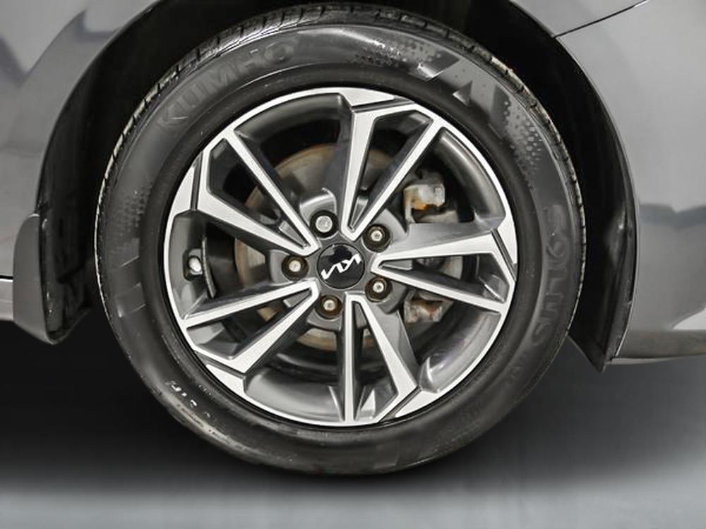 Kia Forte EX 2022 d&rsquo;occasion à vendre - 12
