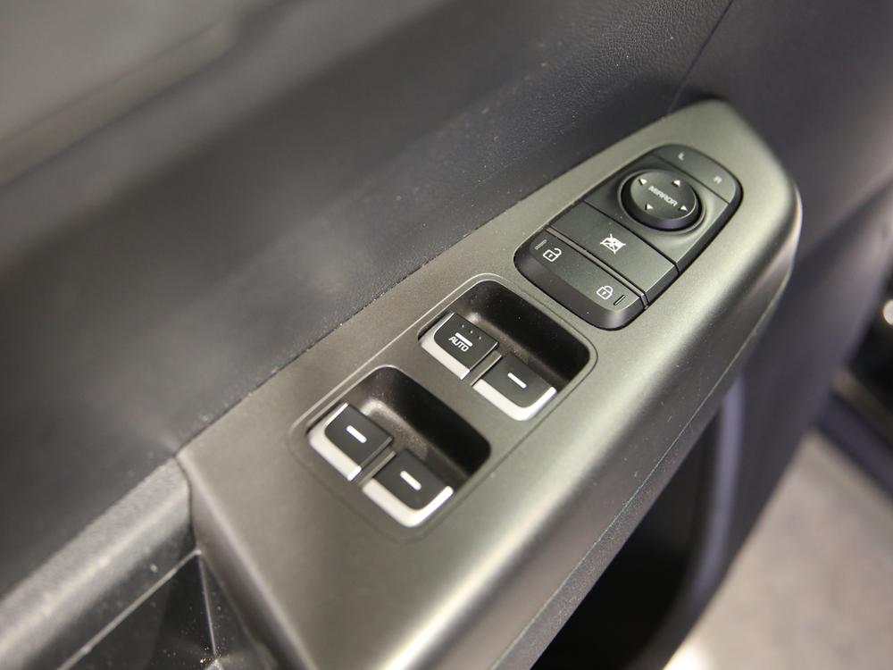 Kia Sportage LX 2022 d&rsquo;occasion à vendre - 14