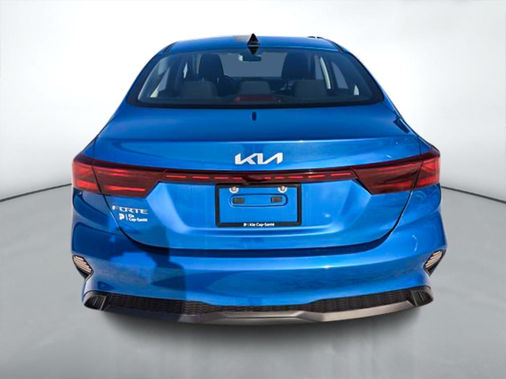 Kia Forte LX 2023 d&rsquo;occasion à vendre - 7