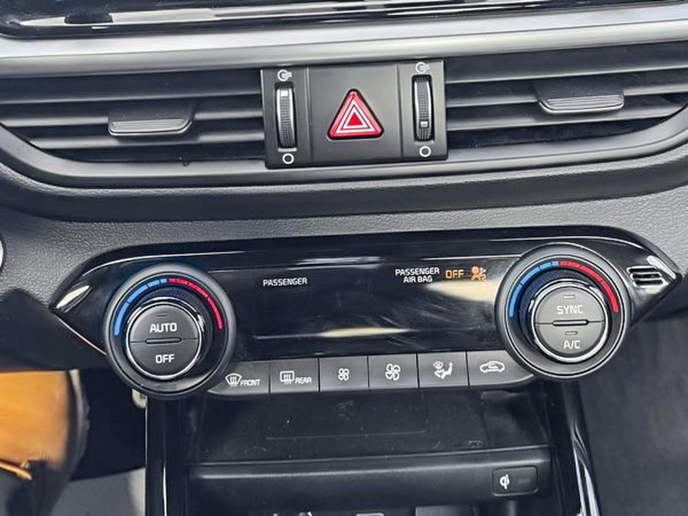 Kia Forte 2023 Gris usage à vendre Kia Forte 2023 Gris usage à vendre