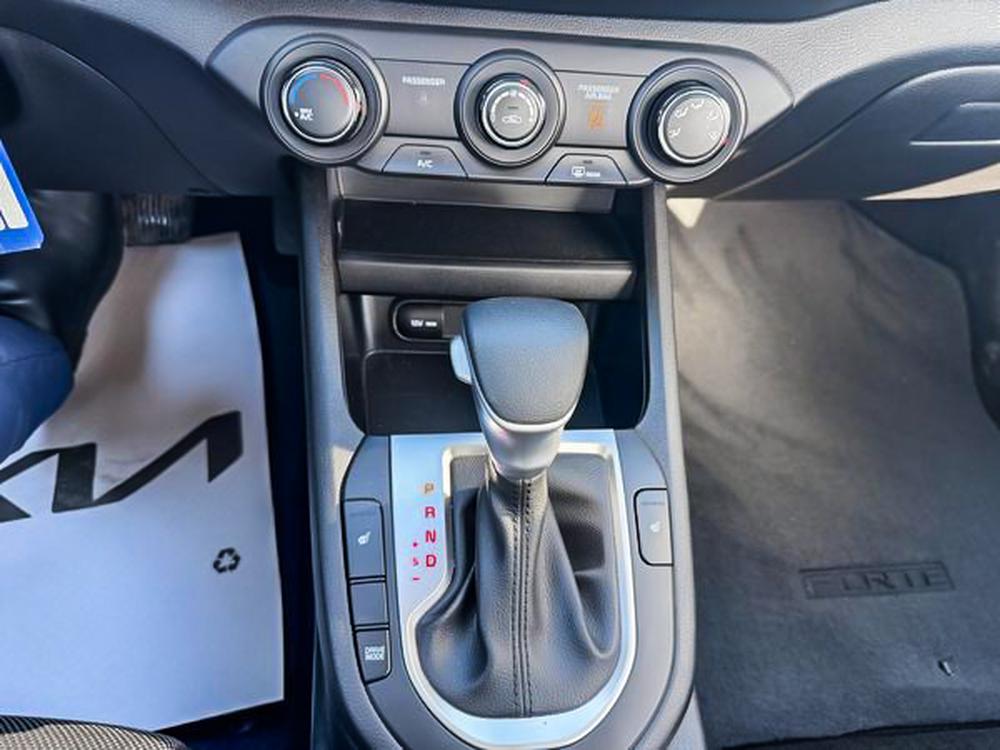Kia Forte LX 2023 d&rsquo;occasion à vendre - 26
