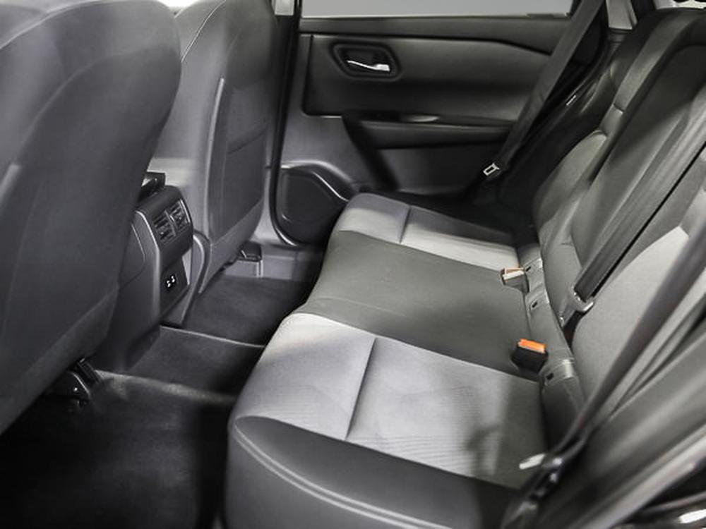 Nissan Rogue SV 2024 d&rsquo;occasion à vendre - 31