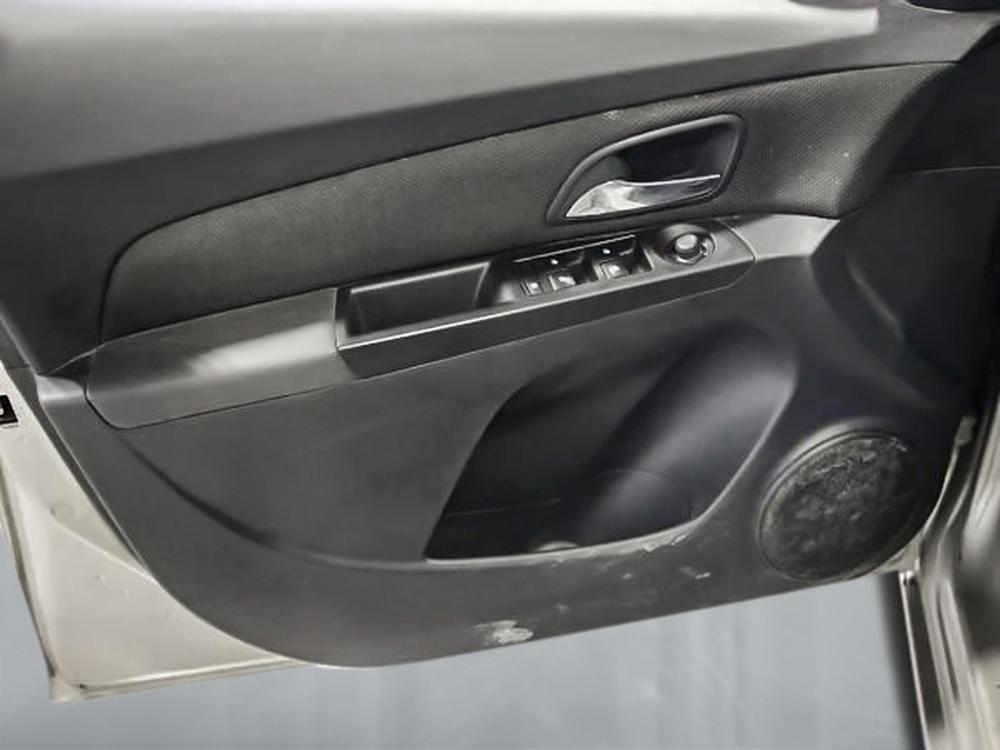 Chevrolet Cruze LT 2014 d&rsquo;occasion à vendre - 13