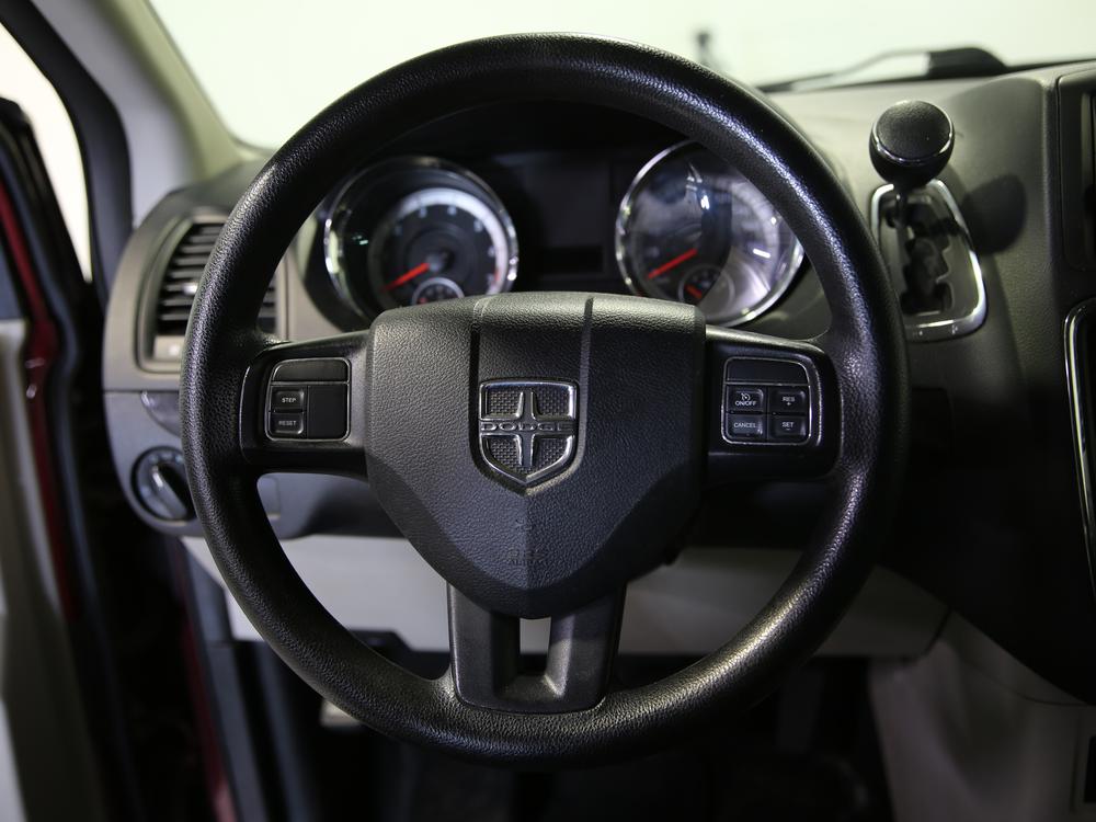 Dodge Grand Caravan SXT STOW N GO 2017 d&rsquo;occasion à vendre - 17