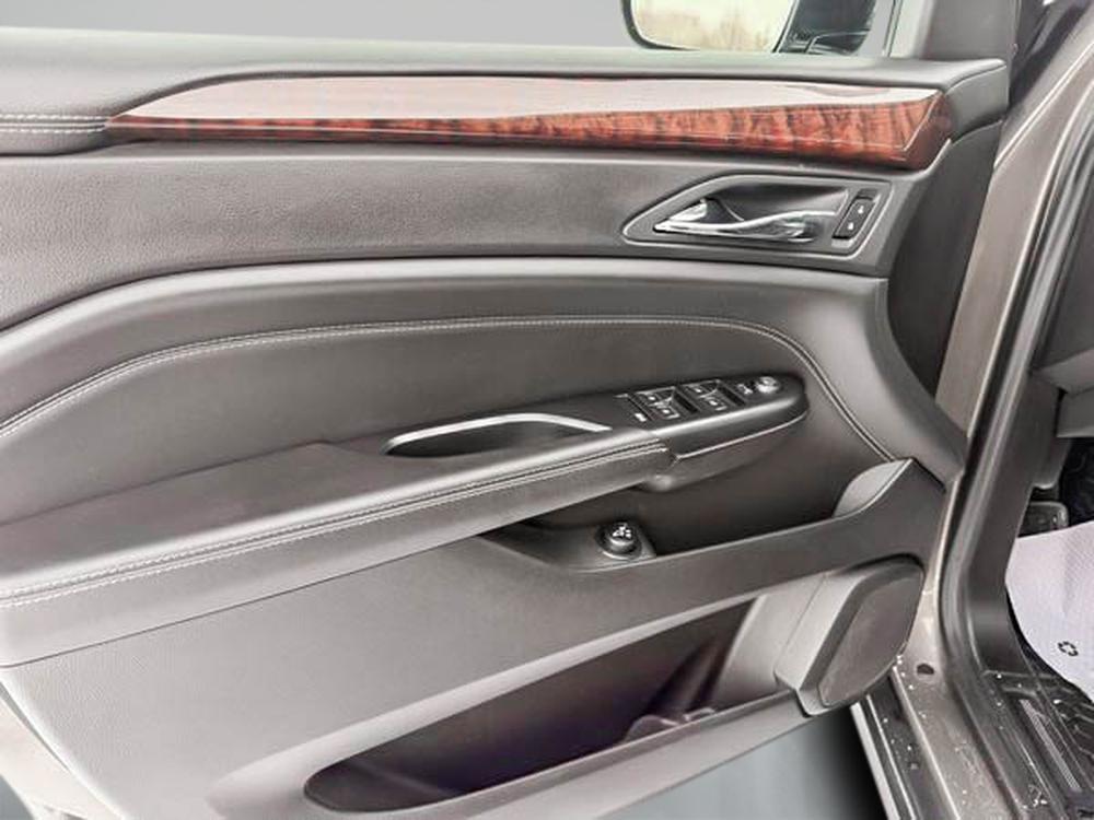 Cadillac SRX LUXURY FWD 2014 d&rsquo;occasion à vendre - 11