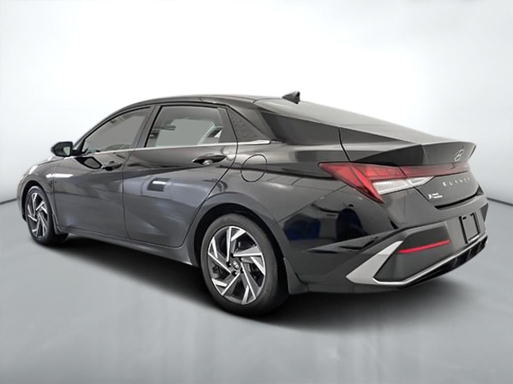 Hyundai Elantra Luxury 2024 d&rsquo;occasion à vendre - 6