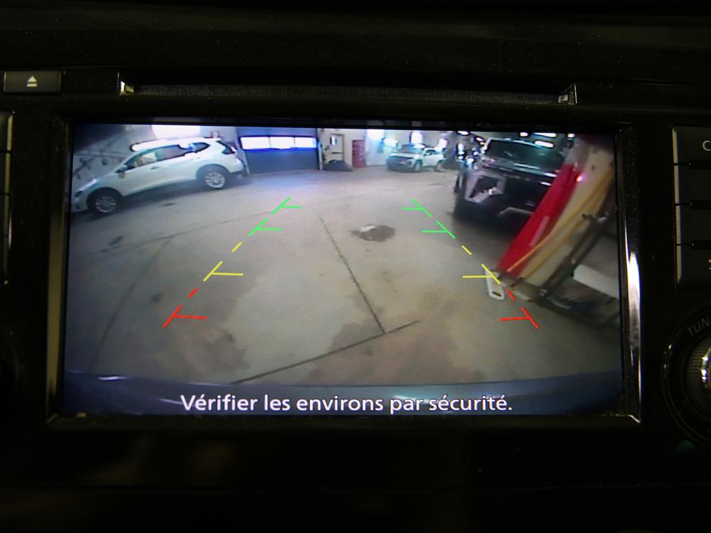 Nissan Rogue SV 2018 d&rsquo;occasion à vendre - 27
