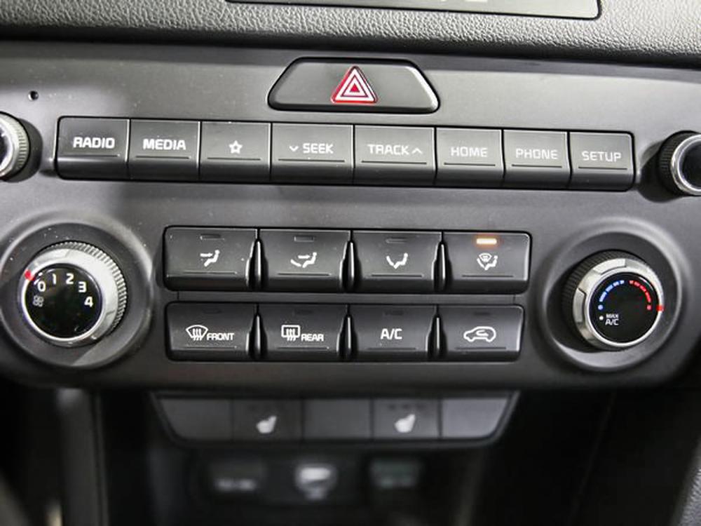 Kia Sportage 2022 Cerise noire usage à vendre Kia Sportage 2022 Cerise noire usage à vendre