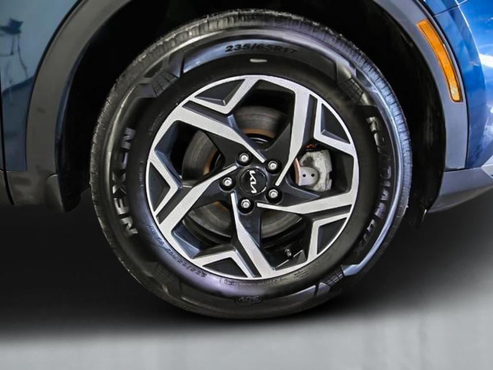 Kia Sportage LX 2023 d&rsquo;occasion à vendre - 12