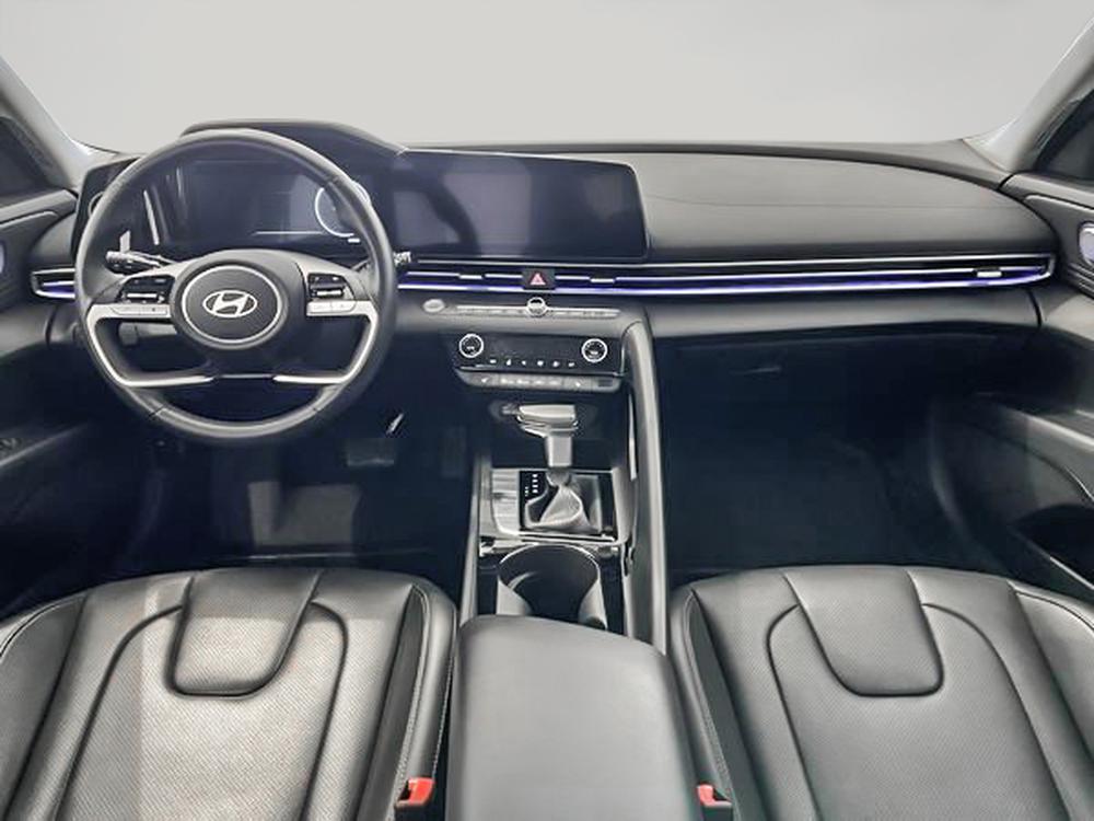 Hyundai Elantra Luxury 2024 d&rsquo;occasion à vendre - 9