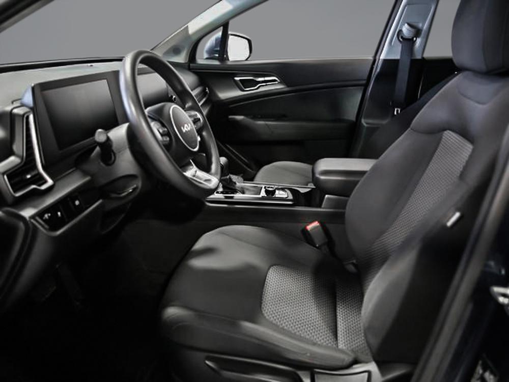 Kia Sportage LX 2023 d&rsquo;occasion à vendre - 16