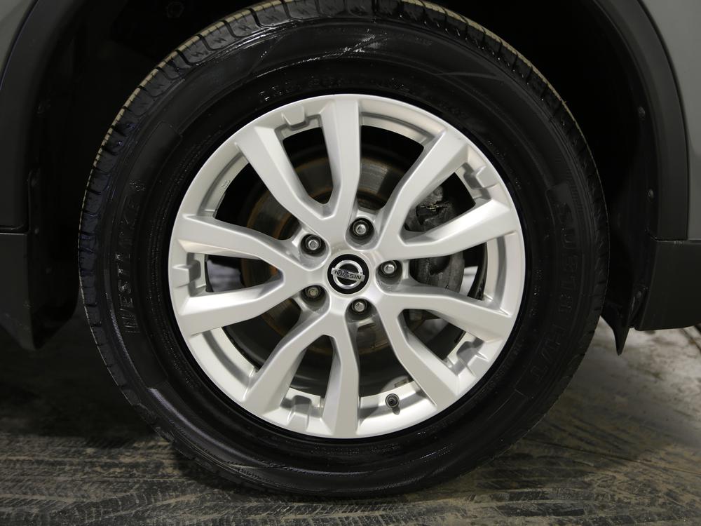 Nissan Rogue SV 2018 d&rsquo;occasion à vendre - 12