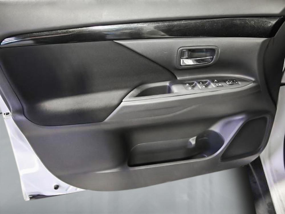 Mitsubishi Outlander ES 2019 d&rsquo;occasion à vendre - 13