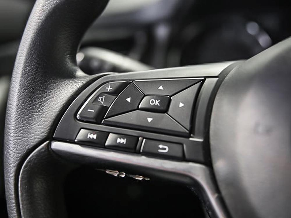 Nissan Rogue SV 2018 d&rsquo;occasion à vendre - 18