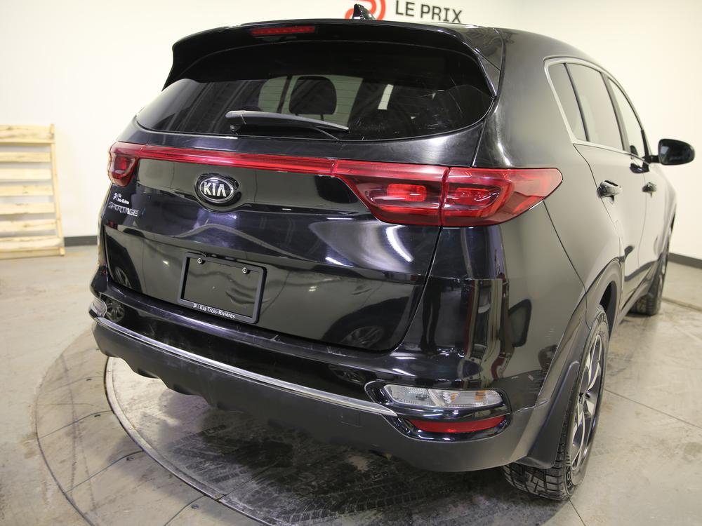 Kia Sportage LX 2022 d&rsquo;occasion à vendre - 3