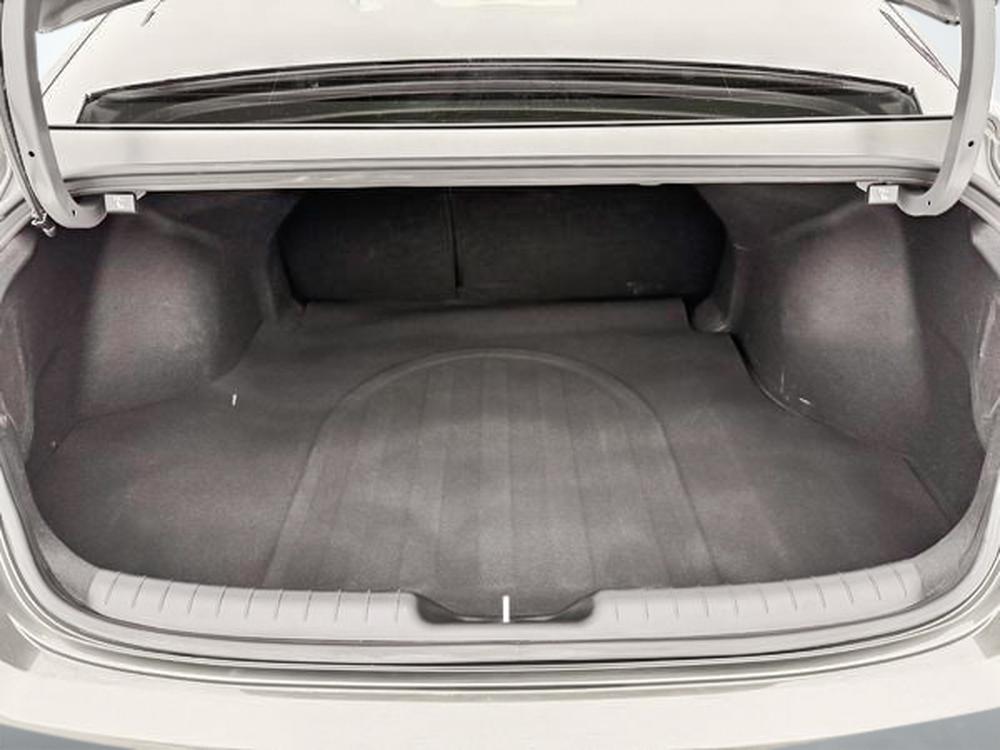 Hyundai Elantra hybride LUXURY 2025 d&rsquo;occasion à vendre - 32