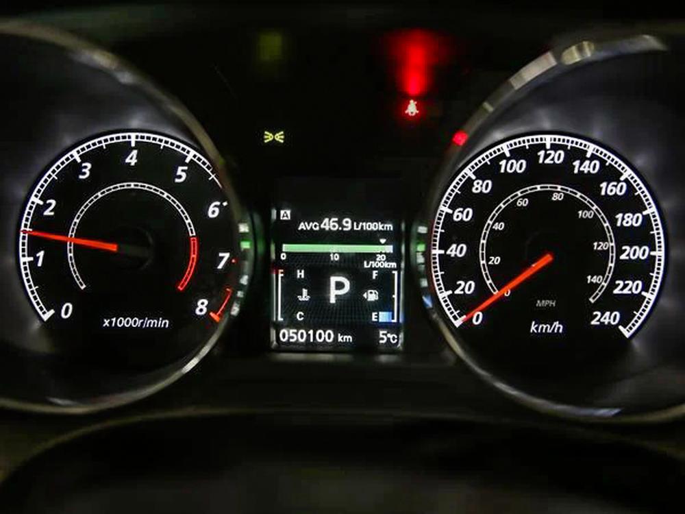 Mitsubishi RVR 2023 Gris usage à vendre Mitsubishi RVR 2023 Gris usage à vendre