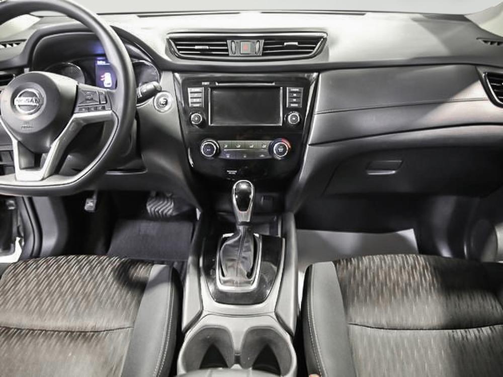 Nissan Rogue SV 2018 d&rsquo;occasion à vendre - 29
