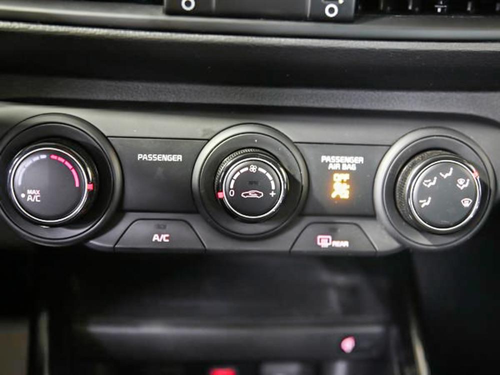 Kia Forte EX 2022 d&rsquo;occasion à vendre - 26