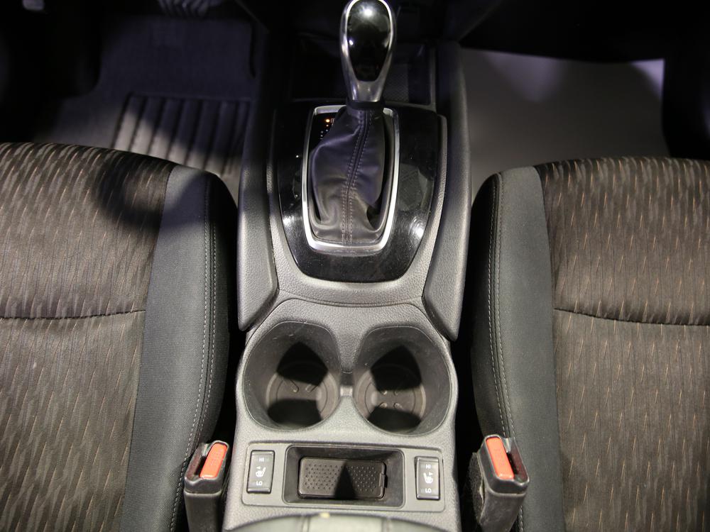 Nissan Rogue SV 2018 d&rsquo;occasion à vendre - 28