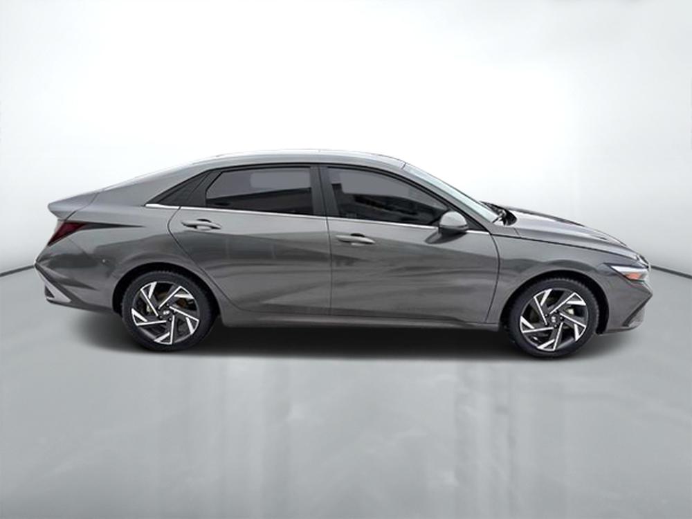 Hyundai Elantra hybride LUXURY 2025 d&rsquo;occasion à vendre - 9