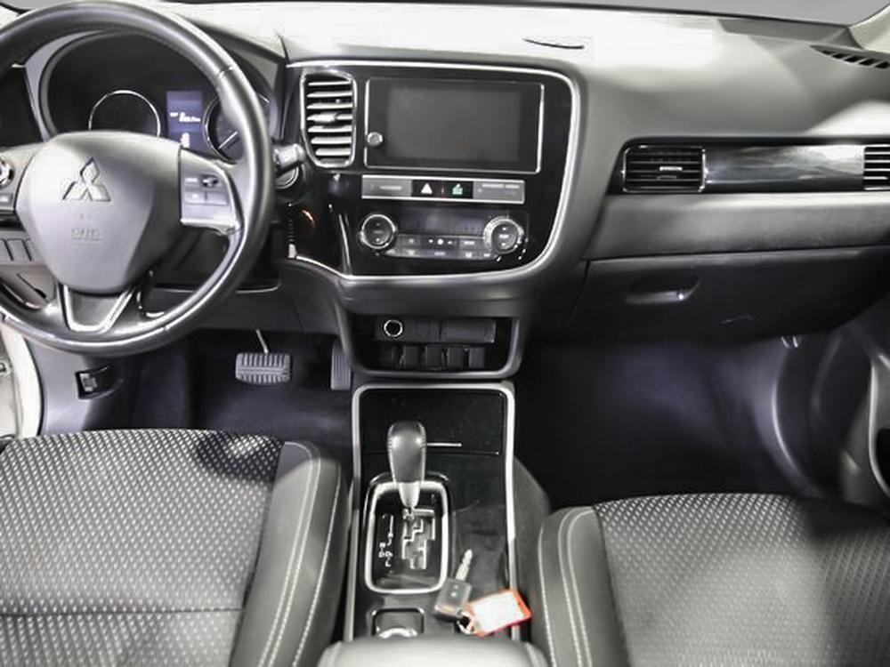 Mitsubishi Outlander ES 2019 d&rsquo;occasion à vendre - 30