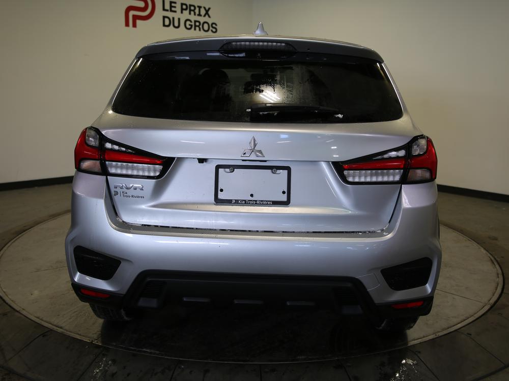 Mitsubishi RVR SE 2023 d&rsquo;occasion à vendre - 4