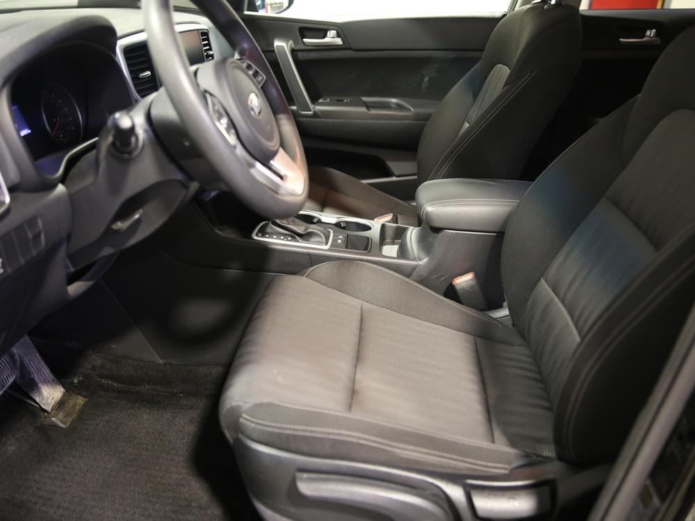 Kia Sportage LX 2022 d&rsquo;occasion à vendre - 16
