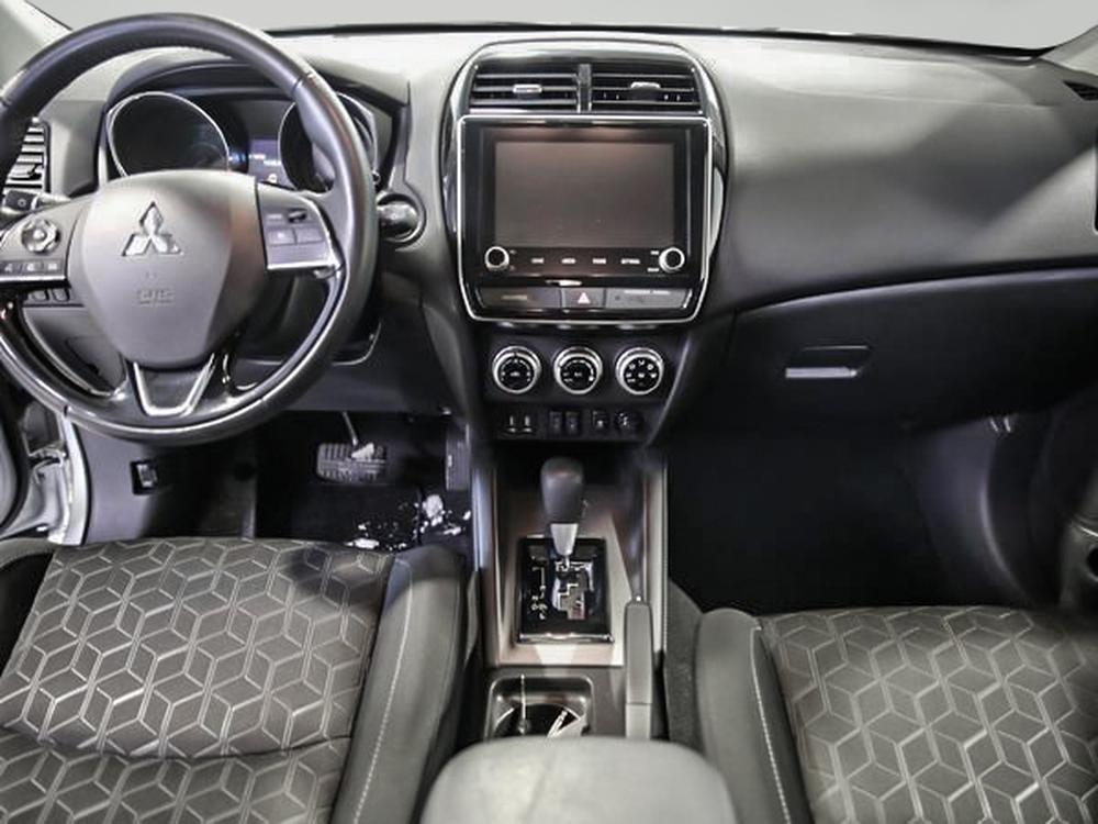 Mitsubishi RVR 2023 Gris usage à vendre Mitsubishi RVR 2023 Gris usage à vendre