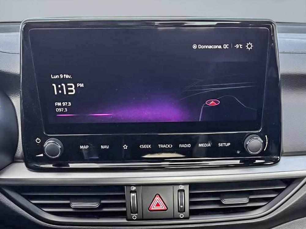 Kia Forte 2023 Gris usage à vendre Kia Forte 2023 Gris usage à vendre