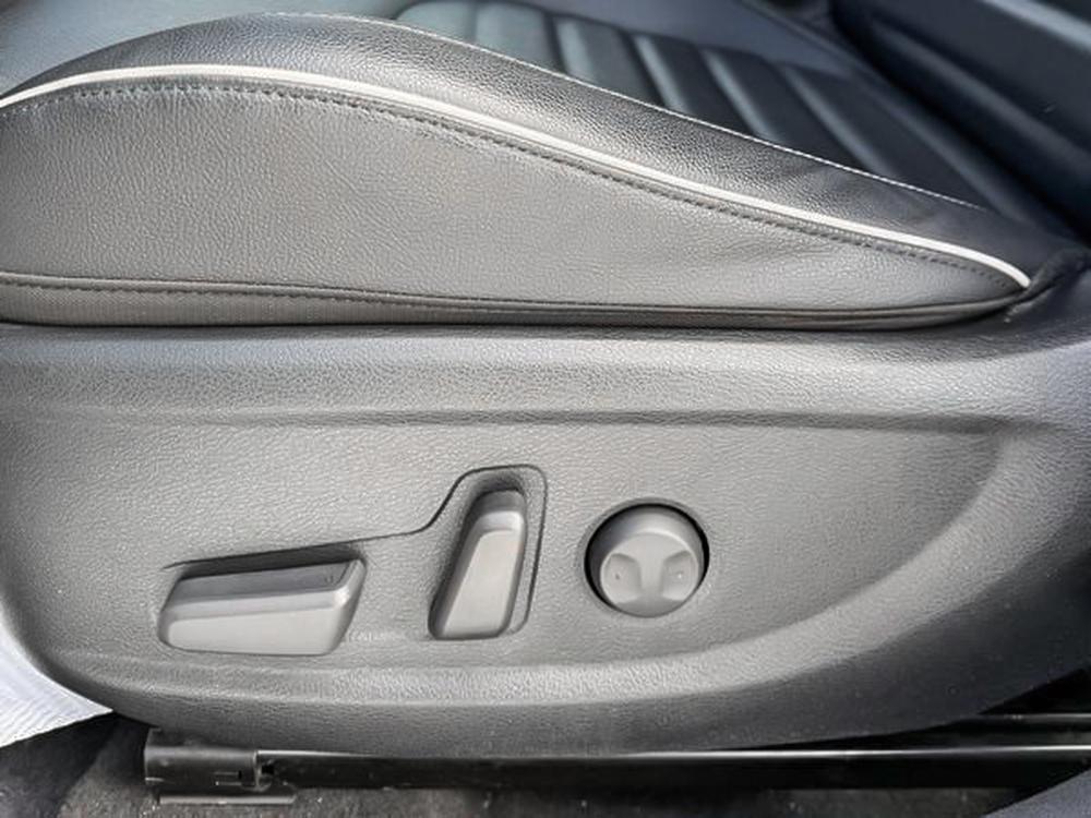 Kia Forte 2023 Gris usage à vendre Kia Forte 2023 Gris usage à vendre